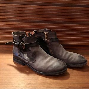 A.S. 98 Imperial Distressed Ankle Boots